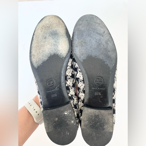 Chanel Black Ivory Houndstooth Tweed cap toe CC Ballet flats EU 38.5 - Picture 7 of 12